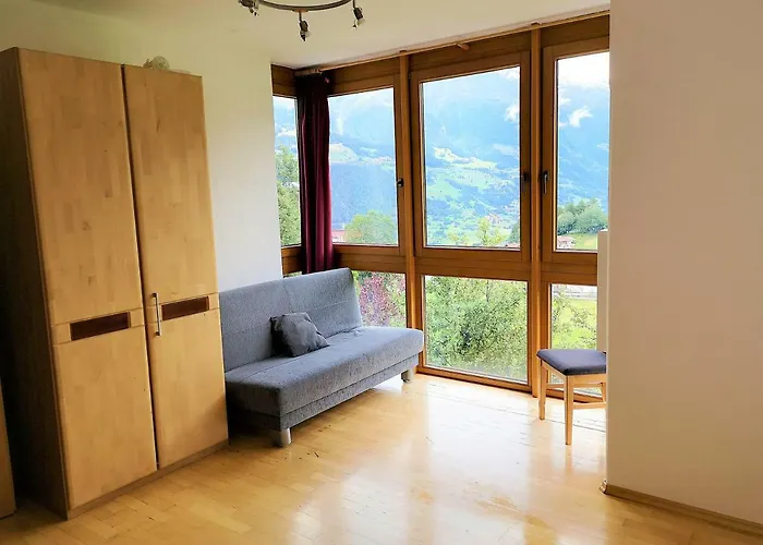 拉迪斯斯玛特小木屋公寓 公寓 *